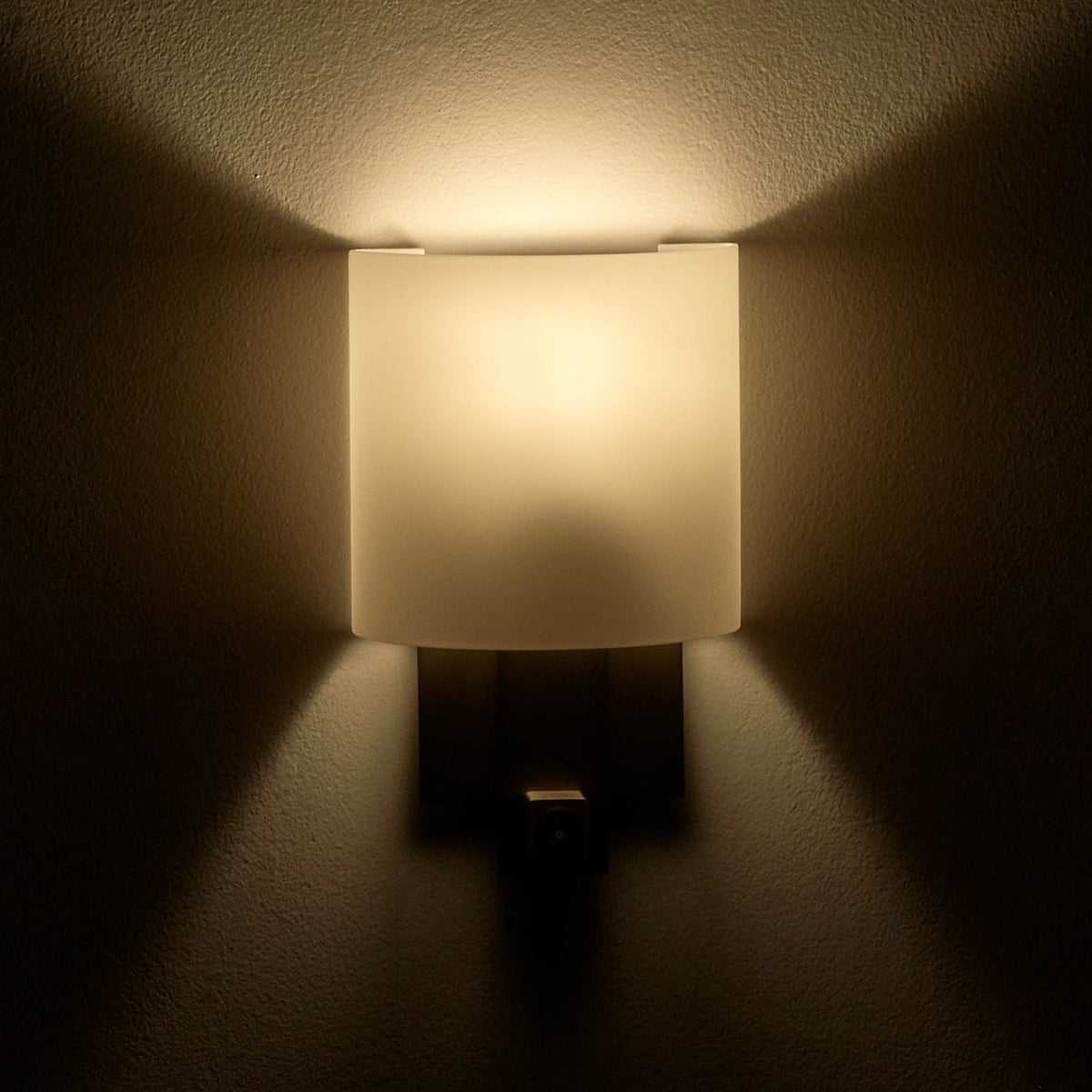 Espille 10-in 1 Light Socket Satin Nickel Wall Sconce