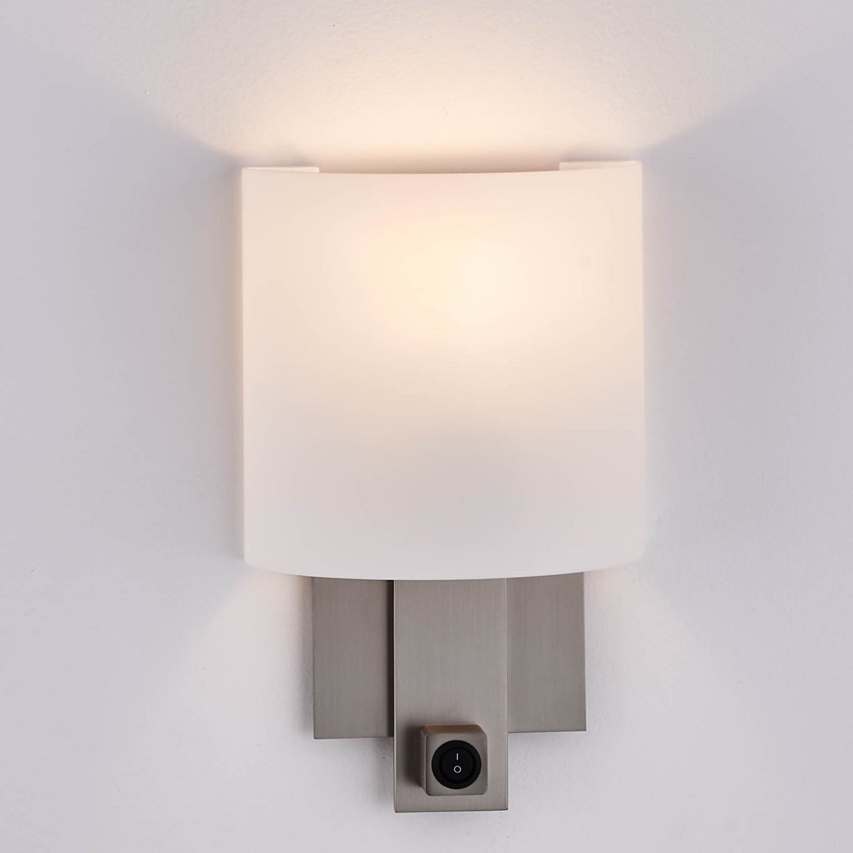 Espille 10-in 1 Light Socket Satin Nickel Wall Sconce