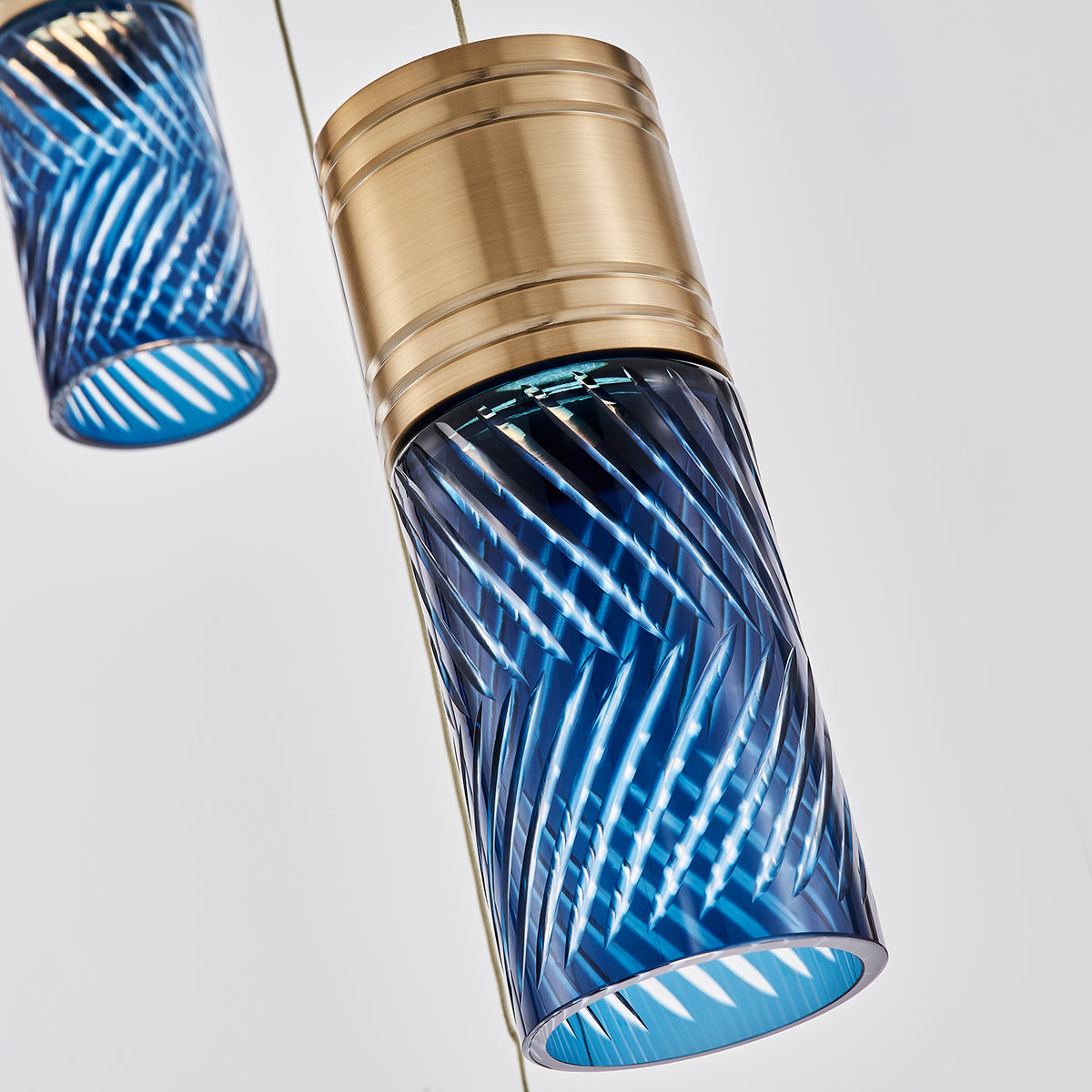 Kiriko 30-in 12 Light LED Winter Brass Chandelier