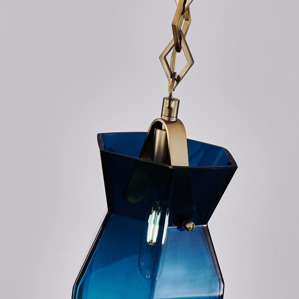 Bolsa 6.5-in 1 Light Socket Winter Brass Pendant