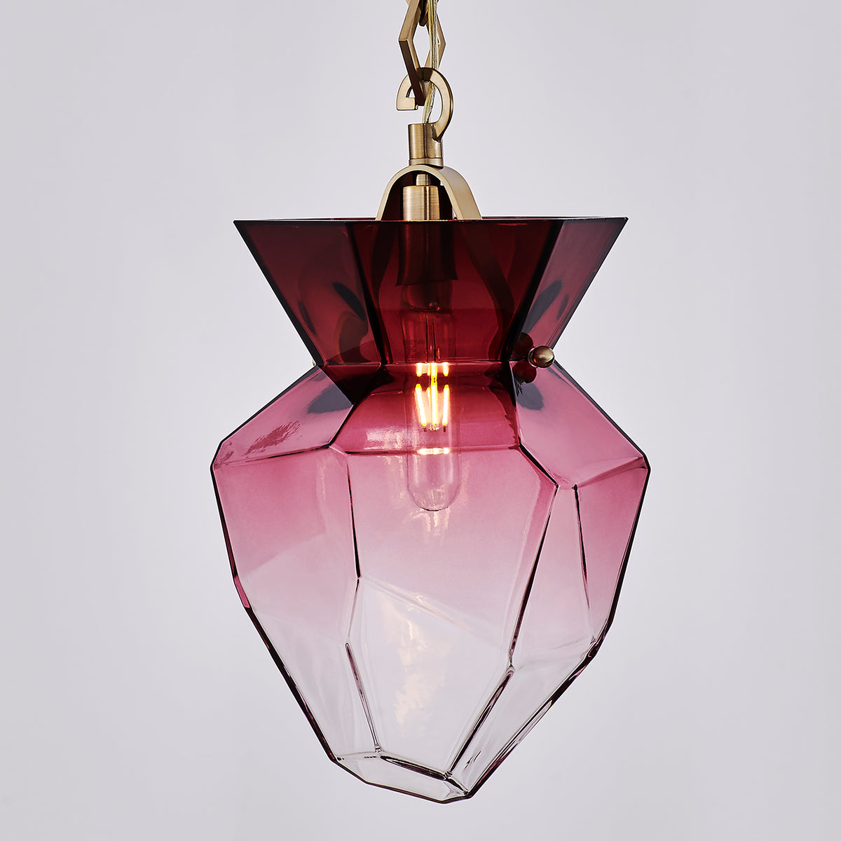 Bolsa 8-in 1 Light Socket Winter Brass Pendant