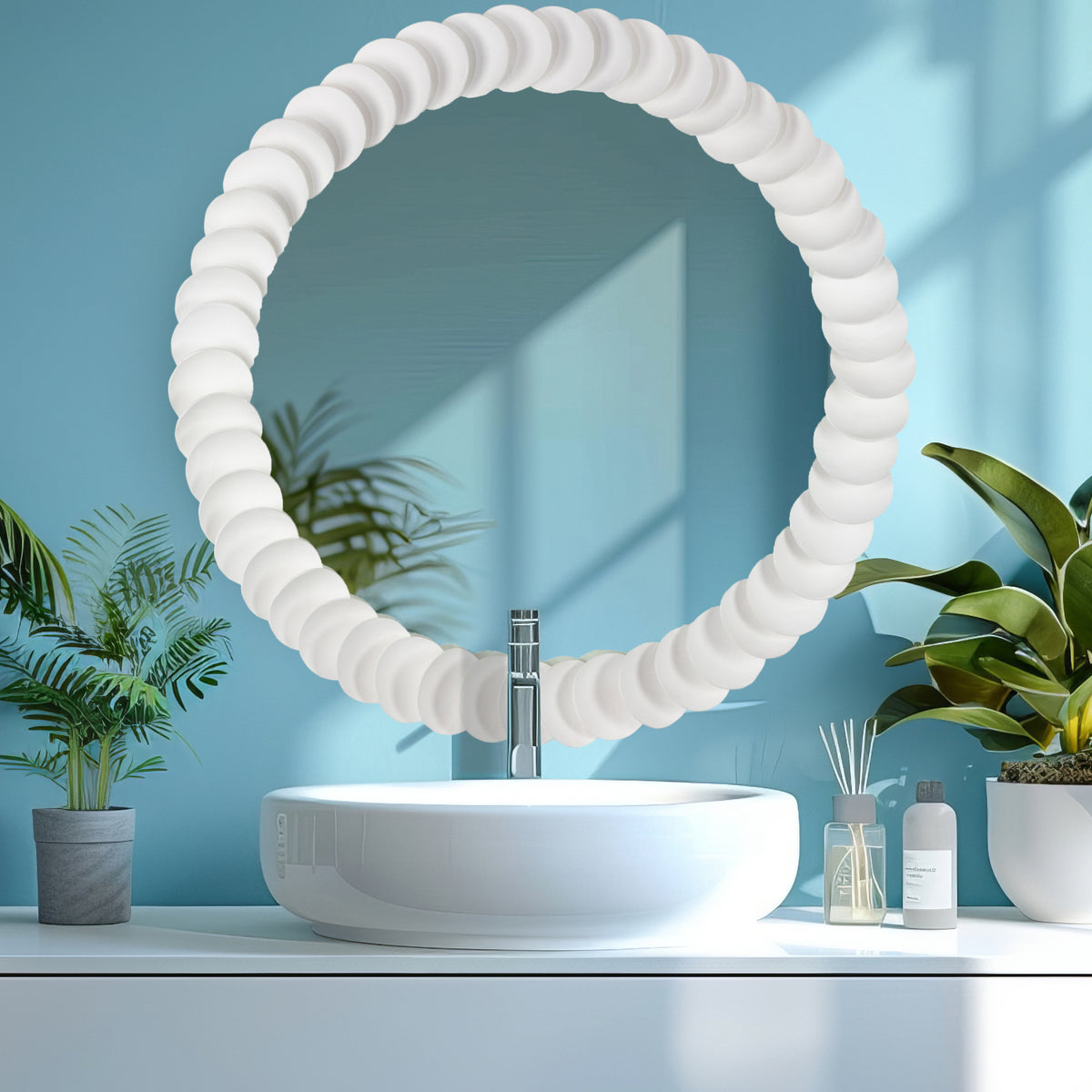 Cocco 31-in Matte White Mirror